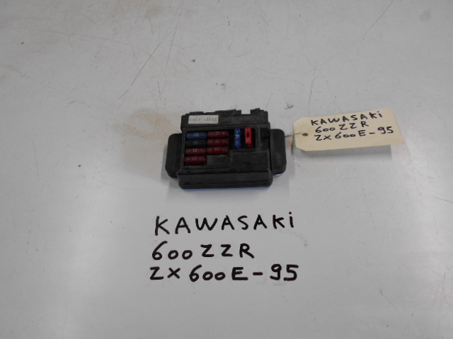 Porte fusibles KAWASAKI 600ZZR ZX600E - 95: Pice d'occasion pour moto