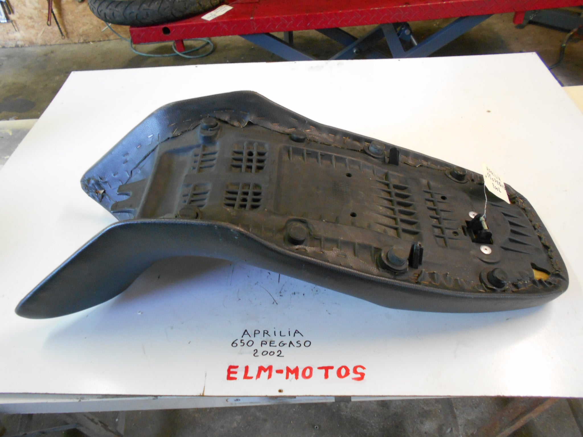 selle APRILIA 650 PEGASO - 02