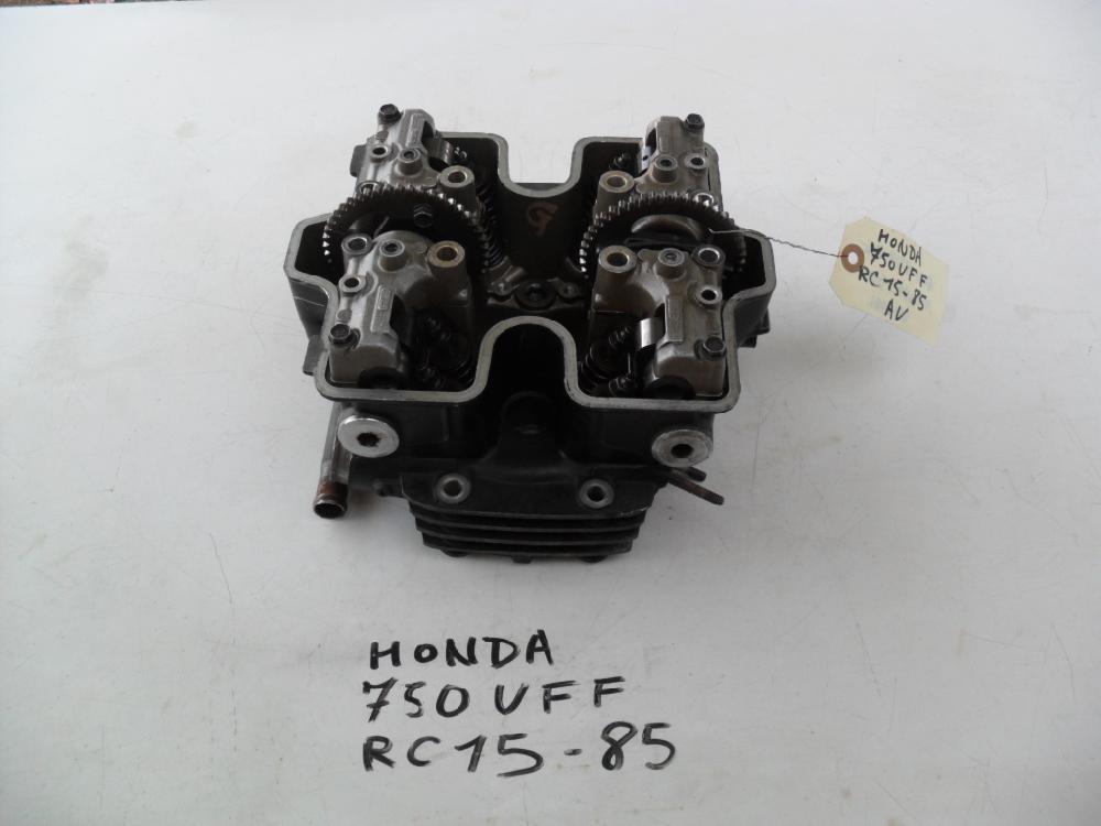 Culasse avant HONDA 750 VF F RC15 85