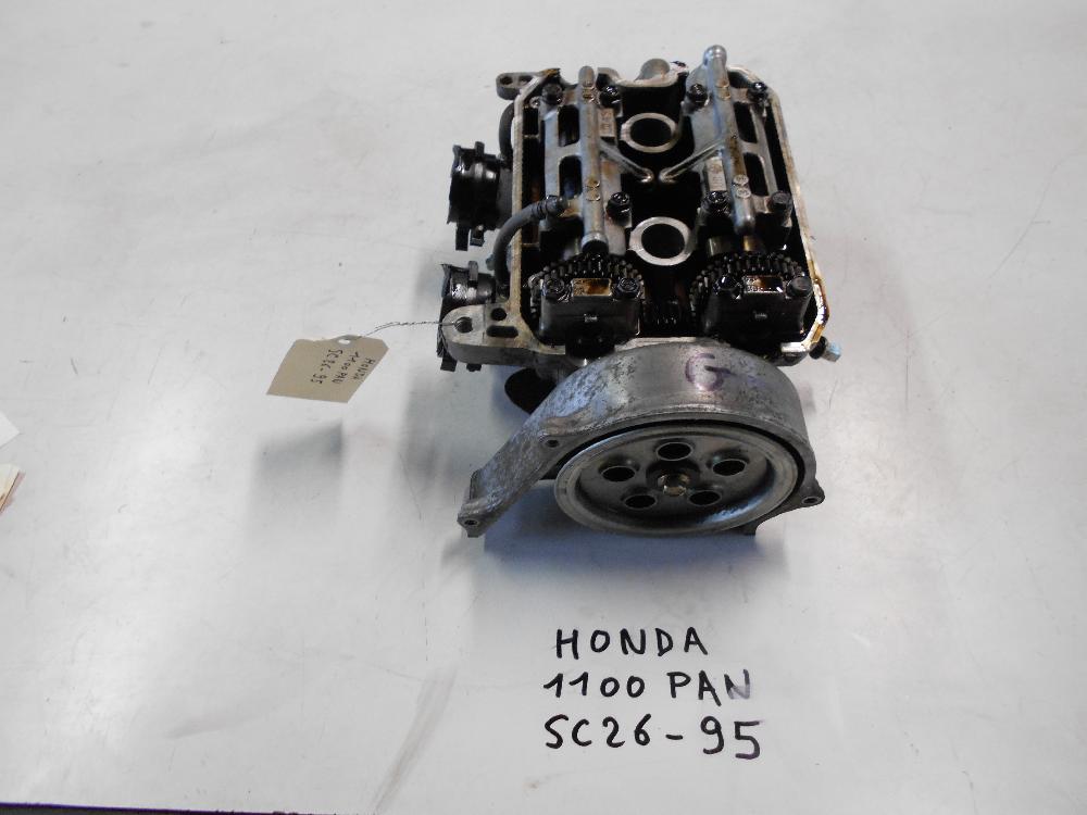 Culasse gauche HONDA 1100 PAN SC26 - 95