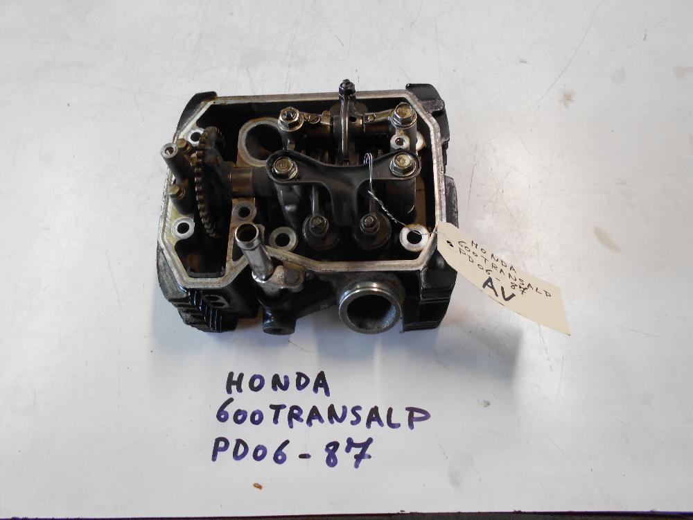 Culasse avant HONDA 600 TRANSALP PD06 - 87