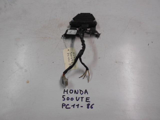 Regulateur HONDA 500 VTE - 86