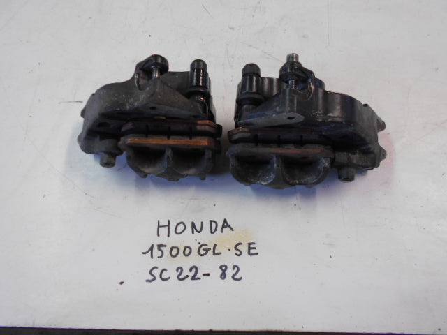 Etriers de freins avant HONDA 1500 GLSE SC22 - 82