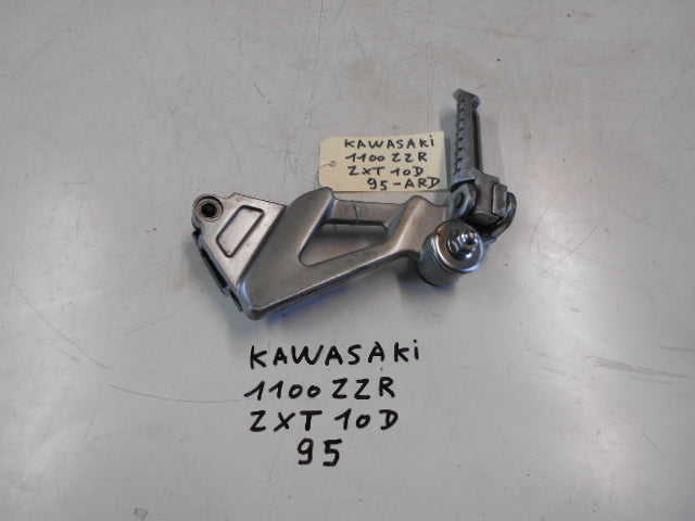 Platine de repose pied arrière droit KAWASAKI 1100 ZZR ZXT10D - 95